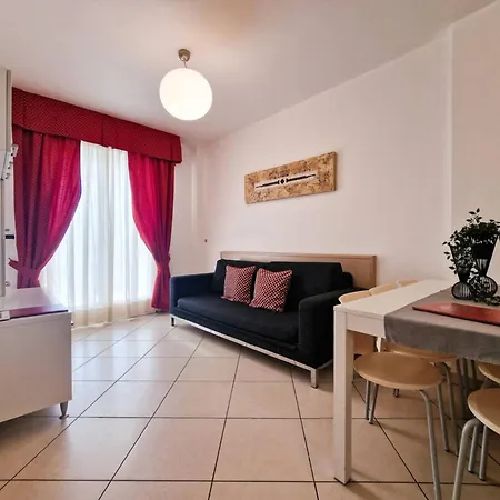Warm Family Flat With Terrace
