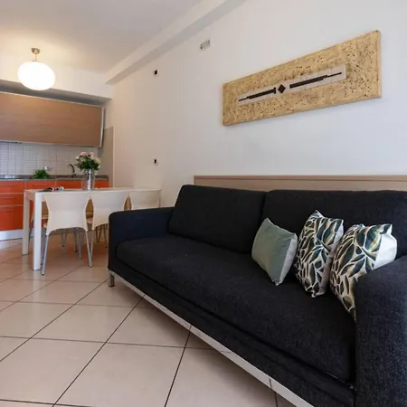 Warm Family Flat With Terrace
