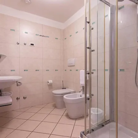 Warm Family Flat With Terrace Apartman