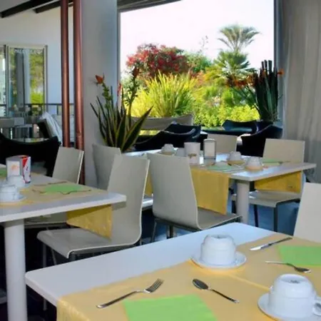 Warm Family Flat With Terrace *
